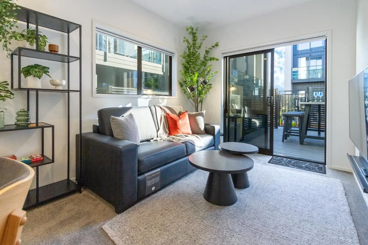 Walk To Riverside Market 4 Bed 4 Bath With Car Park Christchurch New Zealand